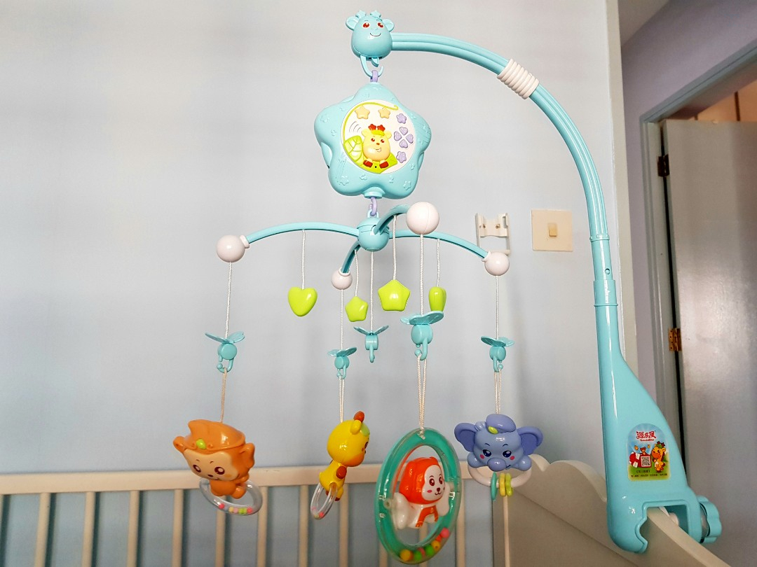 đồ chơi thông minh cho bé dưới 1 tuổi