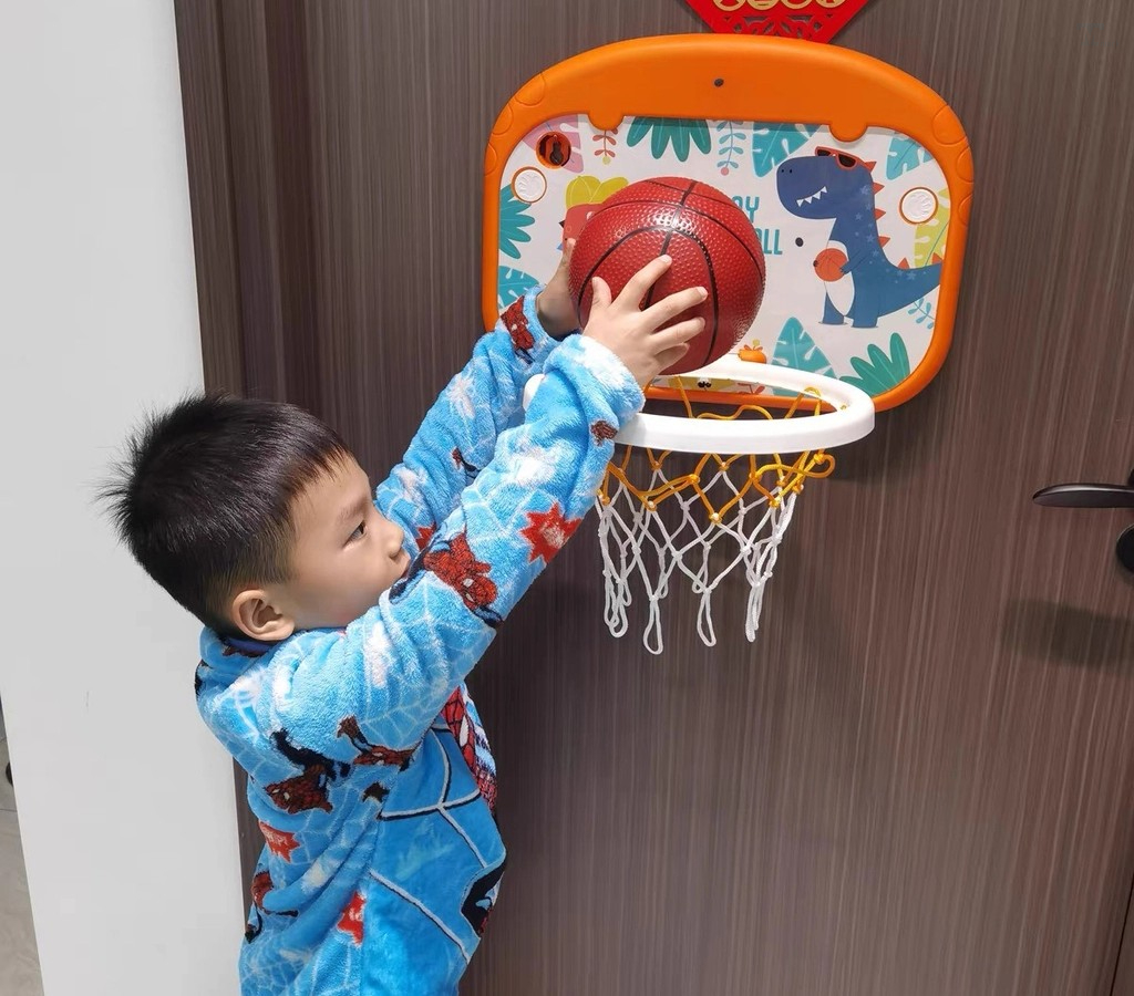 mua đồ chơi cho bé trai trên 3 tuổi