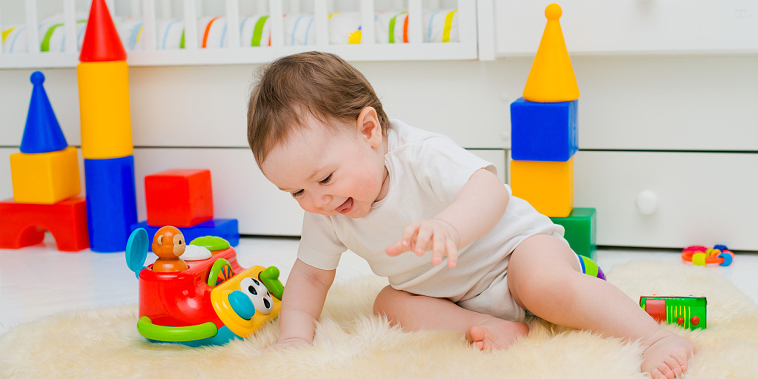 đồ chơi cho bé dưới 1 tuổi