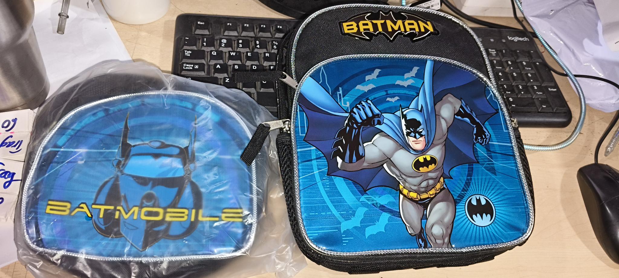 Balo-hoc-sinh-Batman-Kien-50-cai- Balo học sinh Batman (Kiện 50 cái) - Ảnh 1