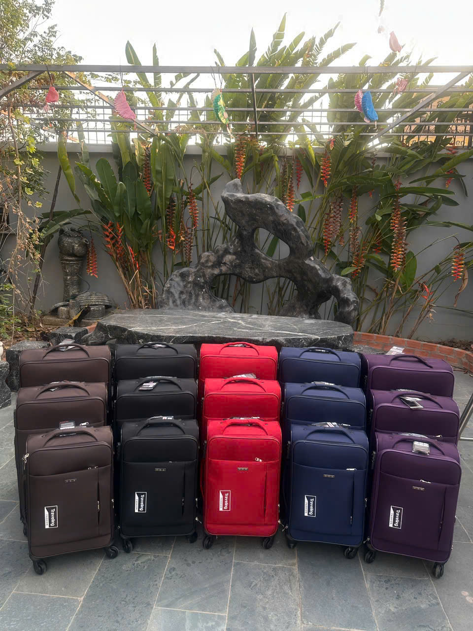 Set-3-vali-vai-du-size-20-24-28-Kien-20-set- Set 3 vali vai dù size 20-24-28 (Kiện 20 set) - Ảnh 1