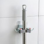 Kẹp giữ cán chổi to Tmark giúp cố định và tiết kiệm không gian (Kiện 1000 cái)