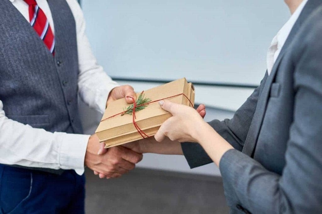 quà tặng đối tác