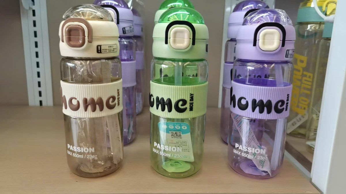 Bình nước cho bé đi học 650ml kèm ống hút (Kiện 60 cái) - Ảnh 2